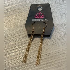Paparazzi gold toned dangle earrings